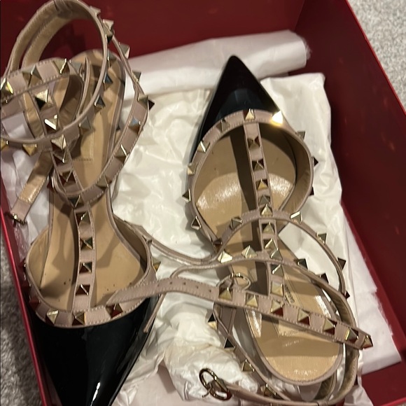 Valentino Garavani perfect heels
